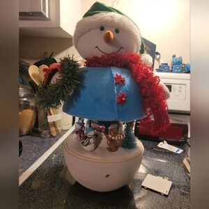 AVON Christmas SNOWMAN SURPRISE Vintage